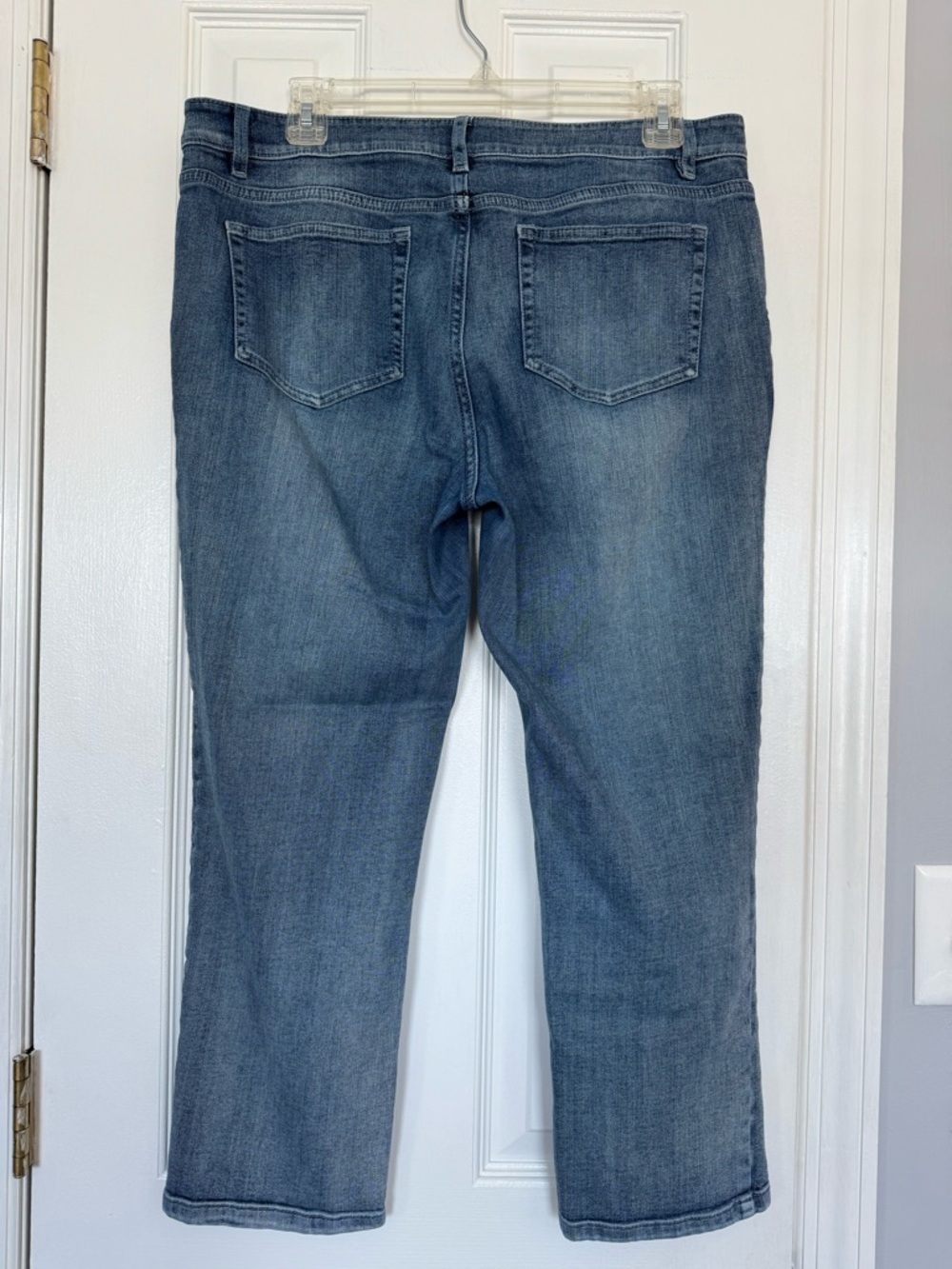 J Jill Authentic Fit Crop Midwash Blue Capri Jeans Size 10 - Picture 7 of 13